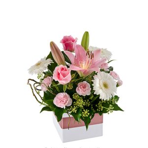 Pastel flowers mini box arrangement